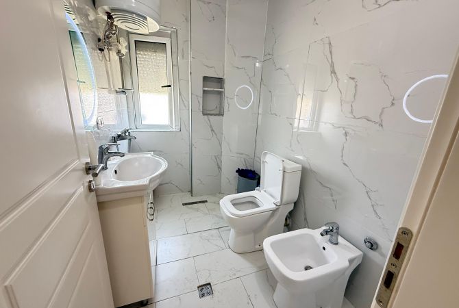 Shtepi ne shitje Apartament ne Tirane, 1+1, Mobilimi E mobiluar, Pagesa 84,480  Euro.