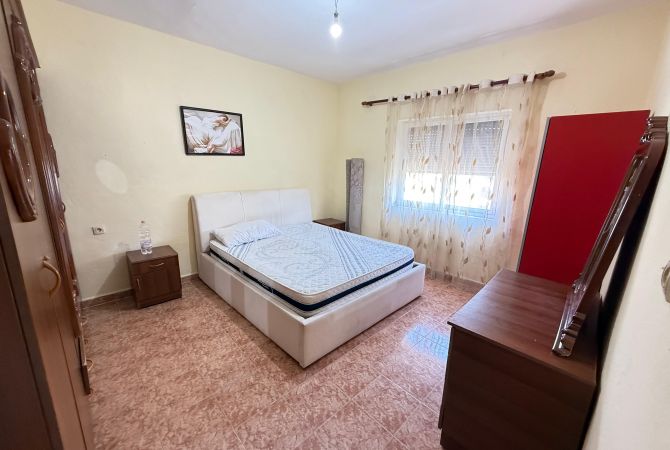 Shtepi ne shitje Apartament ne Tirane, 1+1, Mobilimi E mobiluar, Pagesa 84,480  Euro.
