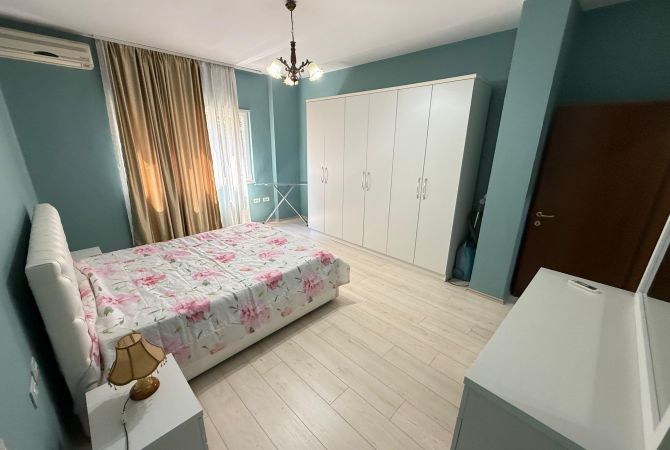 Shtepi me qera Apartament ne Tirane, 1+1, Mobilimi E mobiluar, Pagesa 550  Euro.