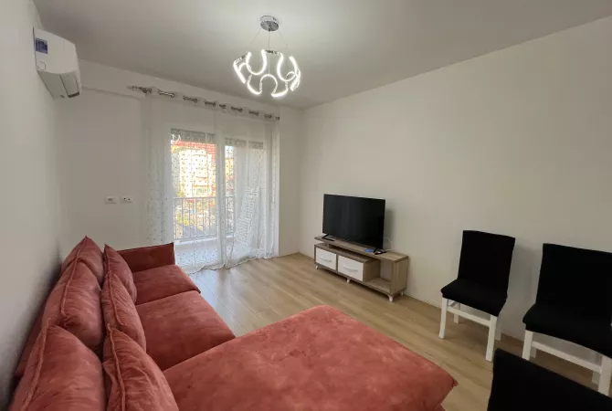 Shtepi me qera 1+1 ne Tirane - 600 Euro