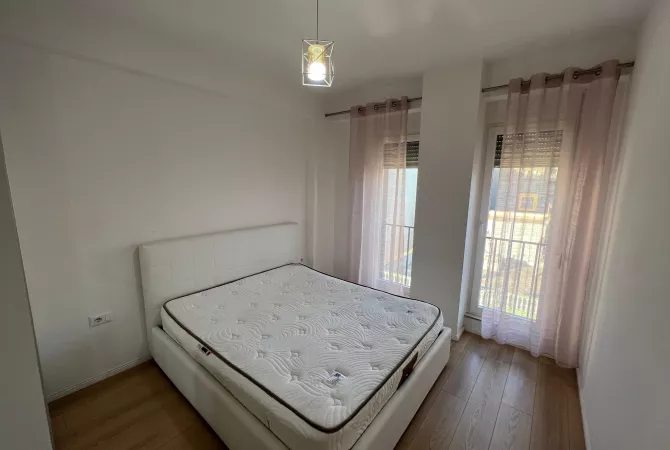 Shtepi me qera Apartament ne Tirane, 1+1, Mobilimi E mobiluar, Pagesa 600  Euro.