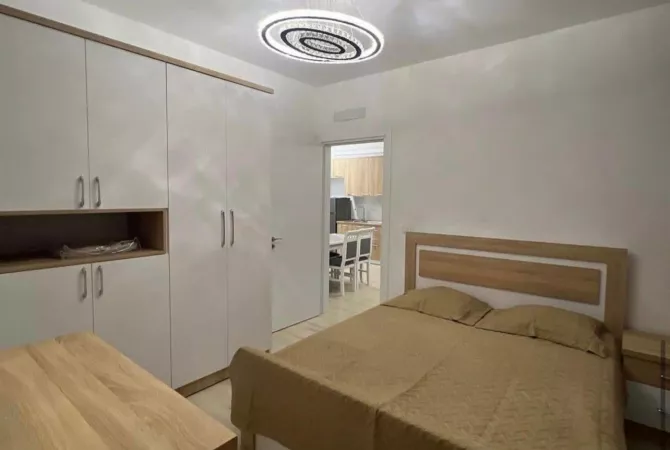 Shtepi me qera Apartament ne Tirane, 1+1, Mobilimi E mobiluar, Pagesa 450  Euro.