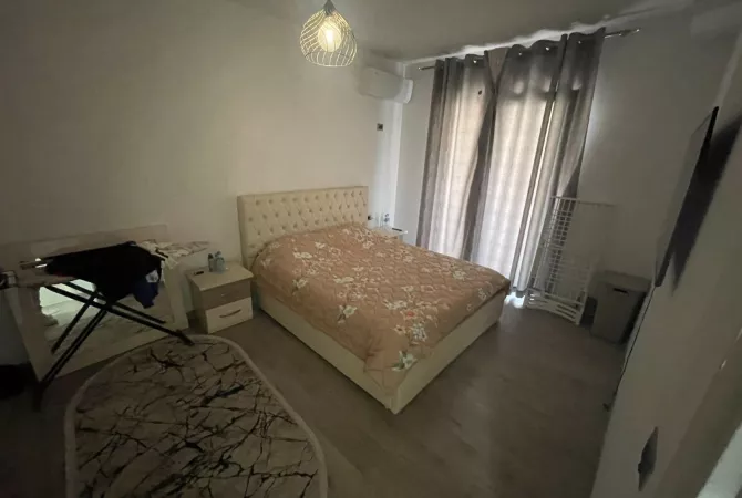 Shtepi me qera 2+1 ne Tirane - 60,000 Leke