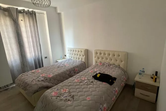 Shtepi me qera Apartament ne Tirane, 2+1, Mobilimi E mobiluar, Pagesa 60,000  Leke.