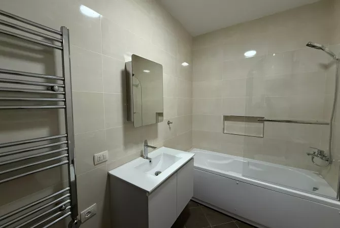 Shtepi me qera Apartament ne Tirane, 2+1, Mobilimi E mobiluar, Pagesa 80,000  Leke.