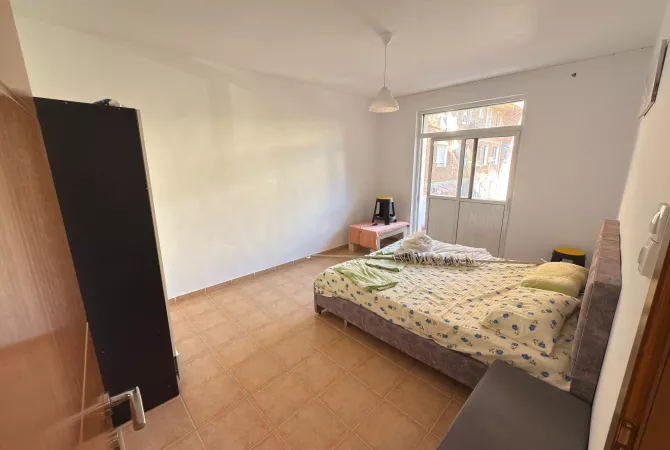 Shtepi me qera 2+1 ne Tirane - 350 Euro