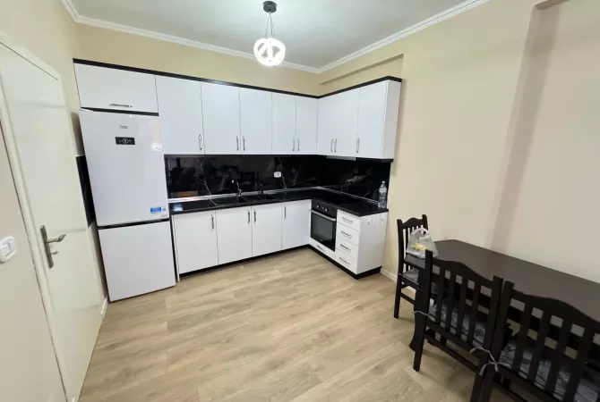 Casa in affitto 1+1 a Tirana - 60,000 Leke