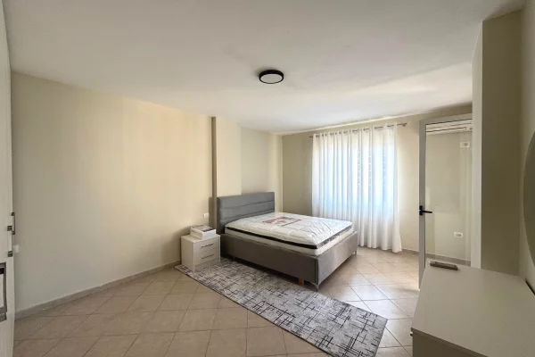 Shtepi me qera 2+1 ne Tirane - 50,000 Leke