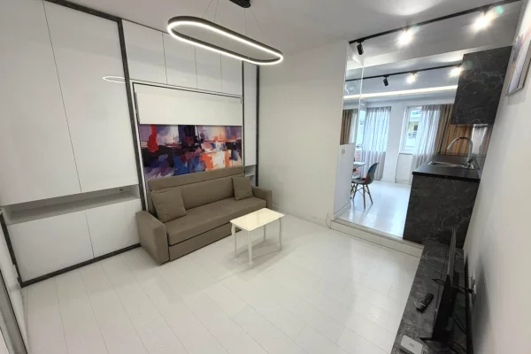 Shtepi me qera Garsoniere ne Tirane - 450 Euro