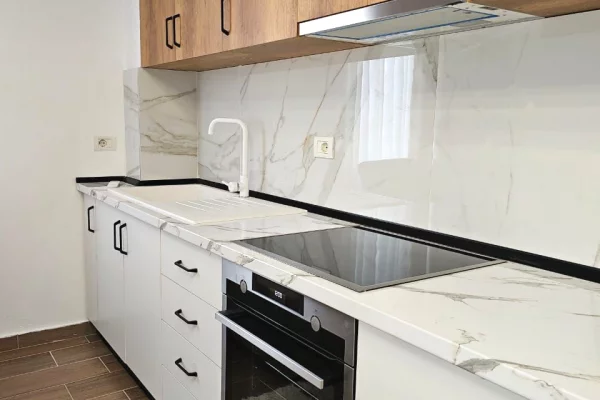 Shtepi me qera Apartament ne Tirane, 1+1, Mobilimi E mobiluar, Pagesa 600  Euro.