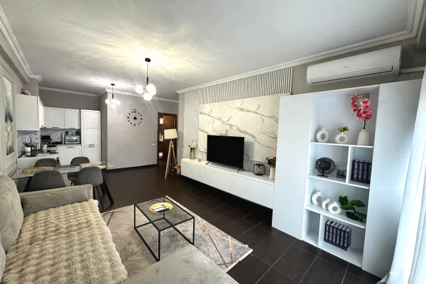 Shtepi me qera Apartament ne Tirane, 2+1, Mobilimi E mobiluar, Pagesa 500  Euro.