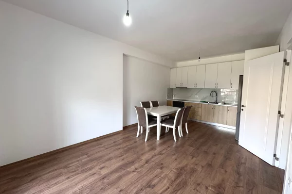 Shtepi ne shitje 2+1 ne Tirane - 200,000 Euro