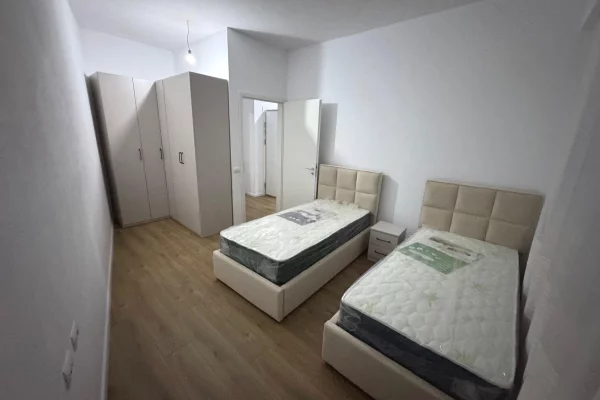 Shtepi me qera 1+1 ne Tirane - 400 Euro