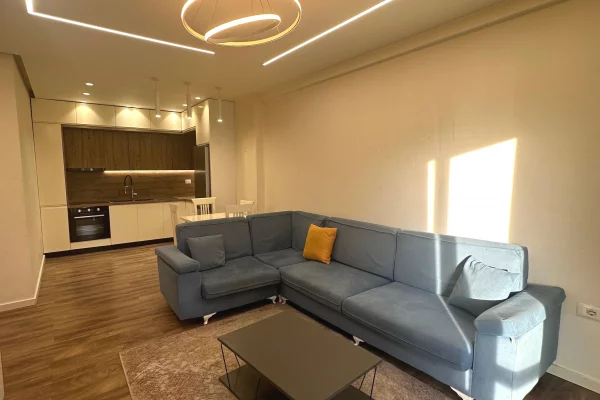 Shtepi me qera 2+1 ne Tirane - 600 Euro