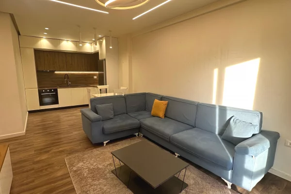 Shtepi me qera 2+1 ne Tirane - 600 Euro