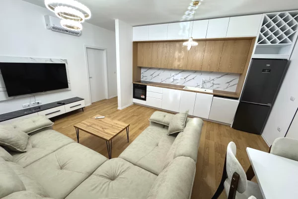 Shtepi me qera 2+1 ne Tirane - 700 Dollar