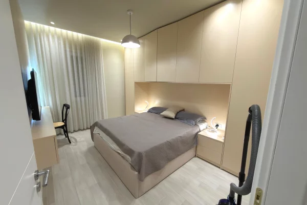 Shtepi me qera Apartament ne Tirane, 1+1, Mobilimi E mobiluar, Pagesa 550  Euro.