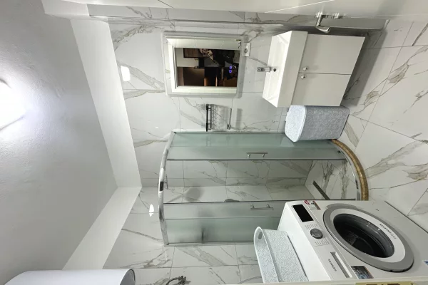 Shtepi me qera Apartament ne Tirane, 1+1, Mobilimi E mobiluar, Pagesa 55,000  Leke.