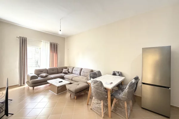 Shtepi me qera 3+1 ne Tirane - 45,000 Leke