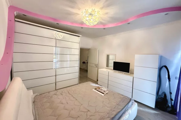 Shtepi me qera Apartament ne Tirane, 1+1, Mobilimi E mobiluar, Pagesa 600  Euro.