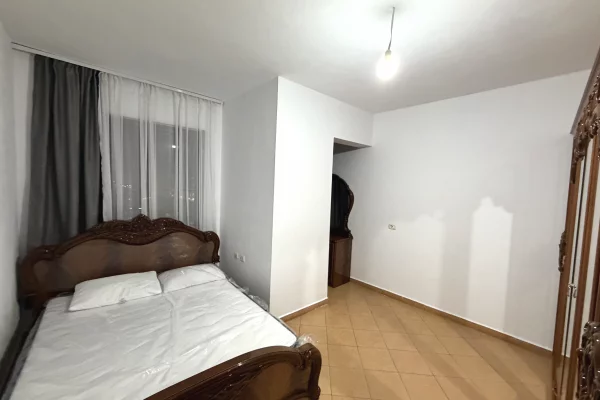 Shtepi me qera Apartament ne Tirane, 2+1, Mobilimi E mobiluar, Pagesa 55,000  Leke.