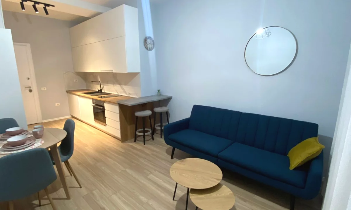 Shtepi me qera Apartament ne Tirane, 1+1, Mobilimi E mobiluar, Pagesa 60,000  Leke.