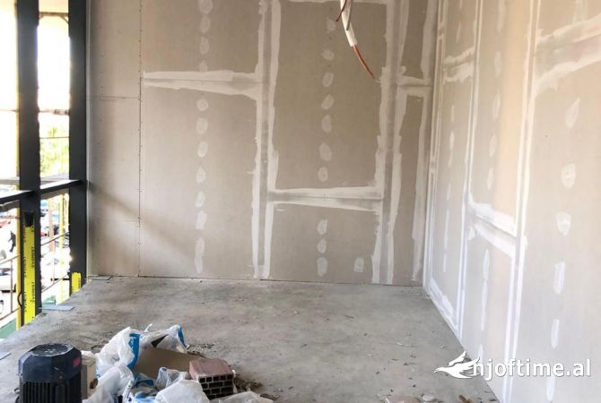 Ambient biznesi ne shitje 1+1 ne Tirane - 85,000 Euro