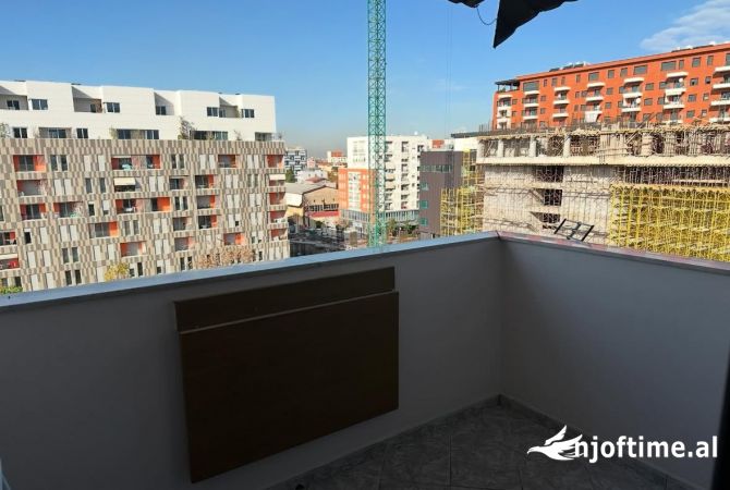 Shtepi ne shitje Apartament ne Tirane, 2+1, Mobilimi E mobiluar, Pagesa 216,000  Euro.