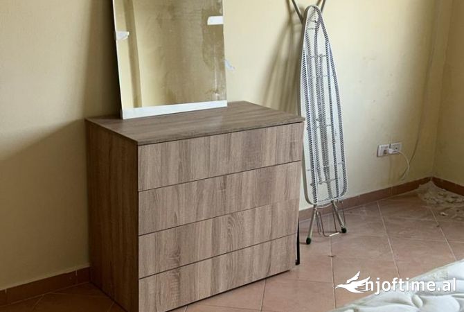 Shtepi me qera Apartament ne Tirane, 2+1, Mobilimi E mobiluar, Pagesa 60,000  Leke.