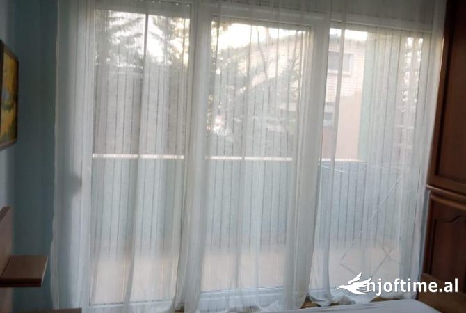 Shtepi me qera Shtepi Private ne Tirane, 2+1, Mobilimi E mobiluar, Pagesa 600  Euro.