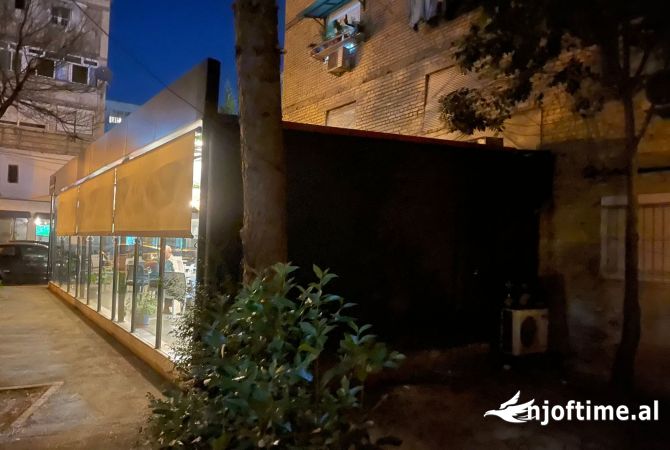 Ambient me qera per lokal dhe piceri