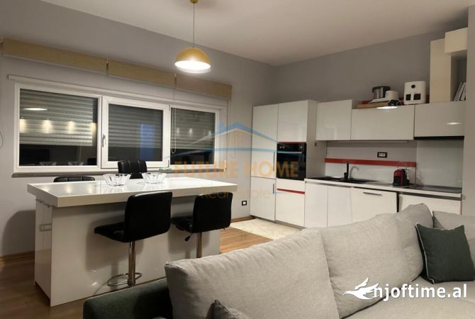 Shtepi me qera 2+1 ne Tirane - 800 Euro