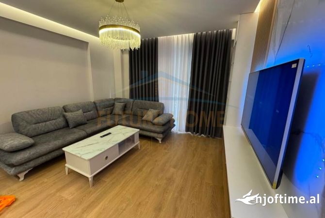 Shtepi me qera 2+1 ne Tirane - 1,200 Euro