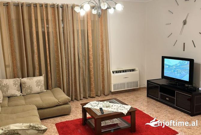 Shtepi me qera 3+1 ne Tirane - 800 Euro