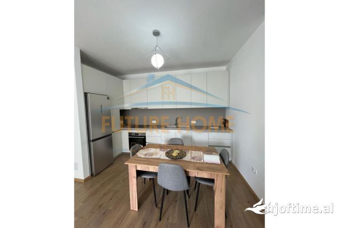 Shtepi me qera 2+1 ne Tirane - 900 Euro