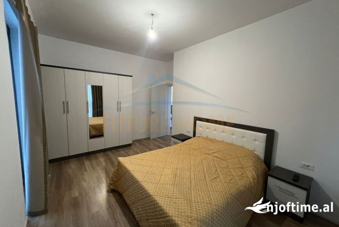 Shtepi me qera 2+1 ne Tirane - 700 Euro