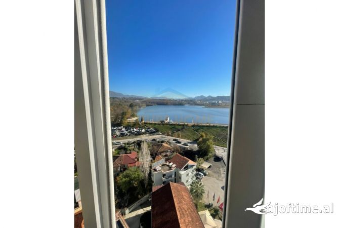 Shtepi ne shitje Apartament ne Tirane, 2+1, Mobilimi E mobiluar, Pagesa 300,000  Euro.