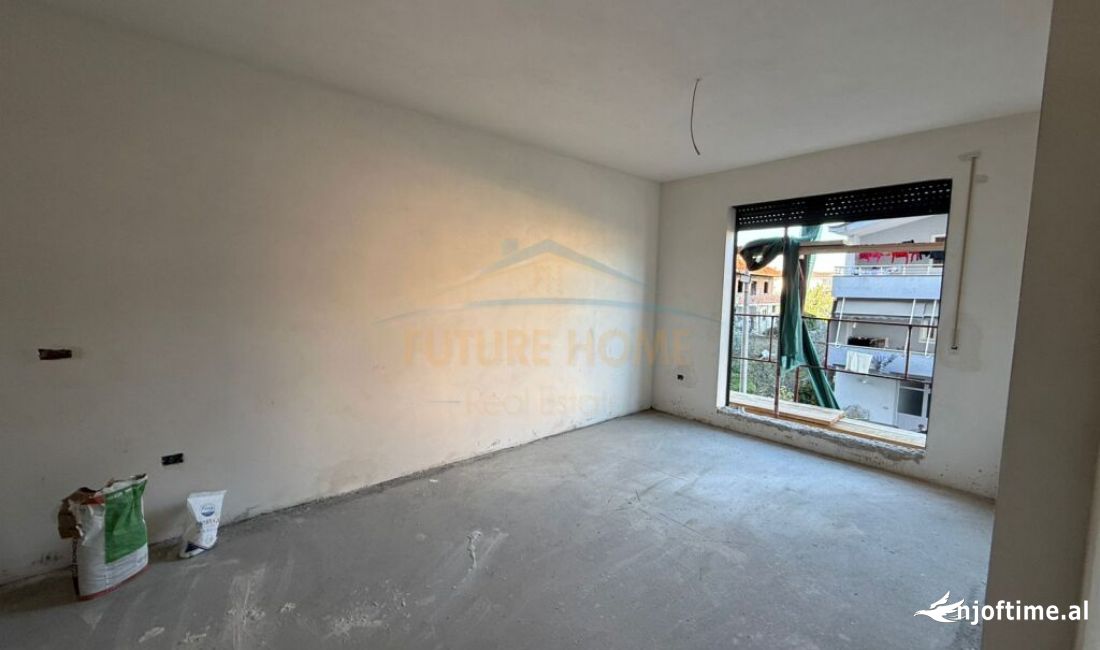 Shtepi ne shitje Apartament ne Tirane, 1+1, Mobilimi Bosh, pa mobiluar, Pagesa 1,003,800  Euro.