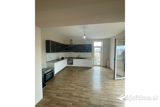 Shtepi me qera 3+1 ne Tirane - 1,200 Euro