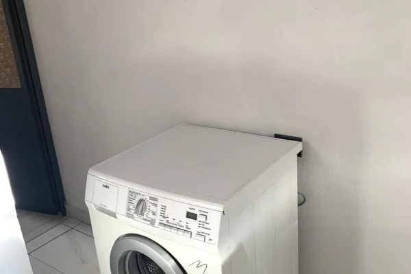 Shtepi me qera 1+1 ne Durres - 20,000 Leke