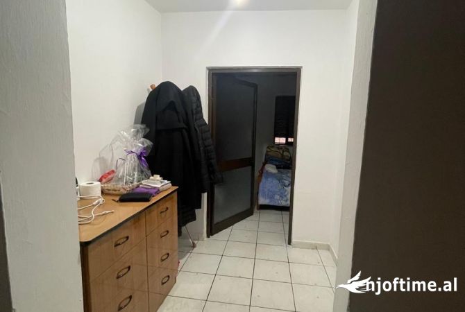 Shtepi me qera Apartament ne Tirane, 2+1, Mobilimi E mobiluar, Pagesa 40,000  Leke.
