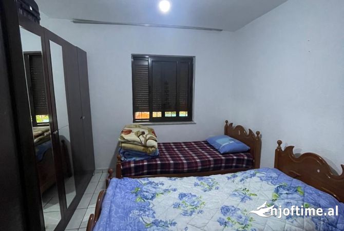 Shtepi me qera 2+1 ne Tirane - 40,000 Leke