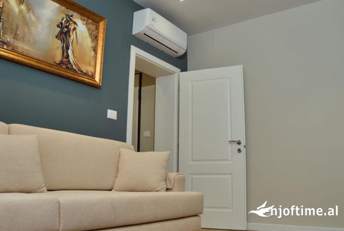 Shtepi me qera Apartament ne Tirane, 1+1, Mobilimi E mobiluar, Pagesa 850  Euro.