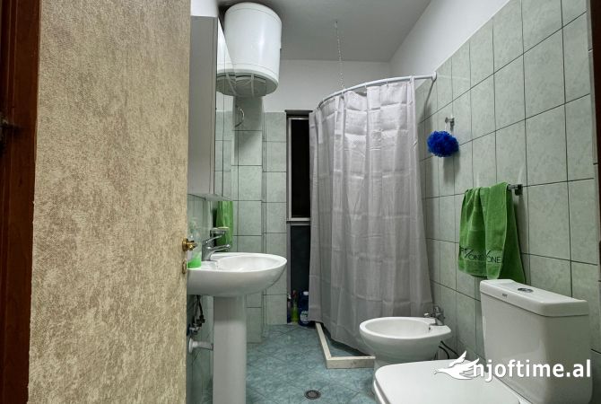 Shtepi me qera Apartament ne Tirane, 1+1, Mobilimi E mobiluar, Pagesa 500  Euro.