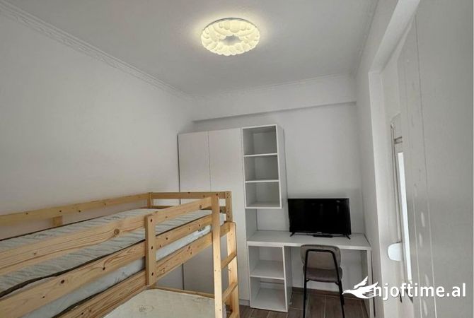 Shtepi me qera 2+1 ne Tirane - 450 Euro