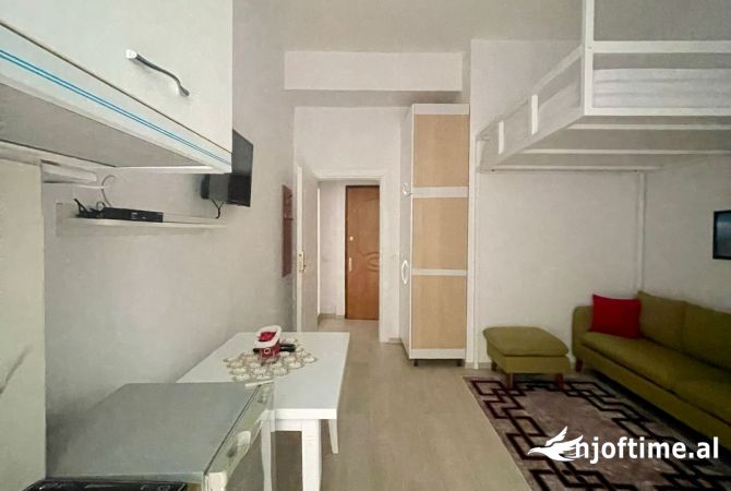 Shtepi me qera Garsoniere ne Tirane - 550 Euro
