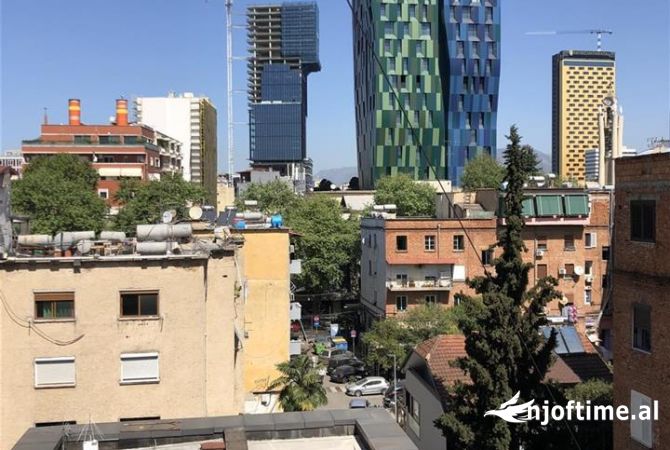 Shtepi me qera Apartament ne Tirane, 3+1, Mobilimi E mobiluar, Pagesa 1,100  Euro.
