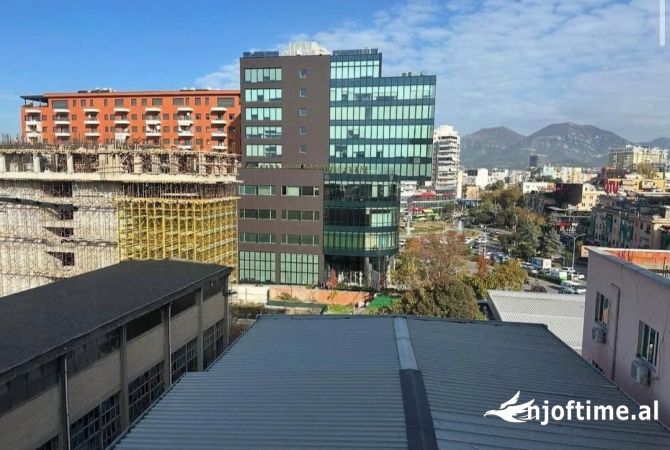 Shtepi ne shitje Apartament ne Tirane, 3+1, Mobilimi E mobiluar, Pagesa 216,600  Euro.