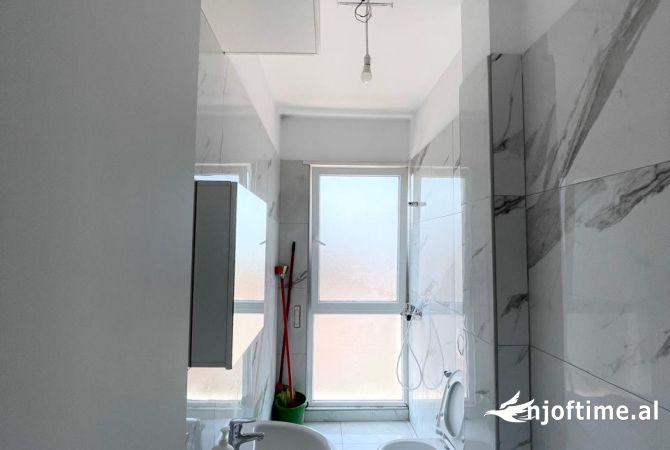 Shtepi me qera 1+1 ne Tirane - 650 Euro