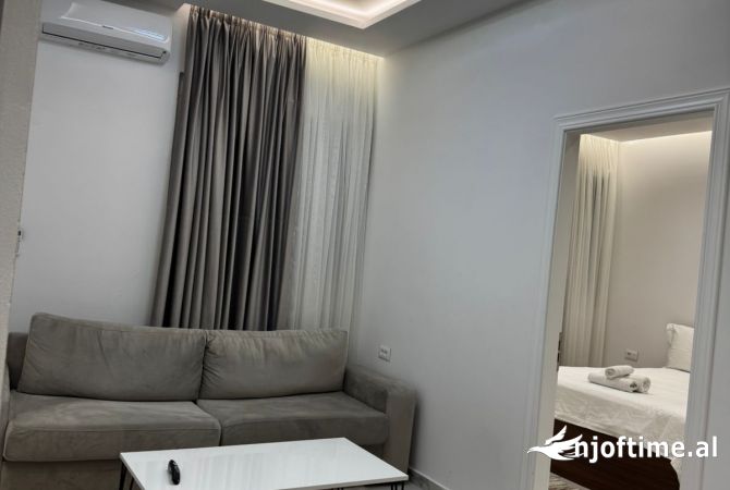 Shtepi me qera 1+1 ne Tirane - 450 Euro